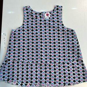 Geometrical design tank top size XL 16.